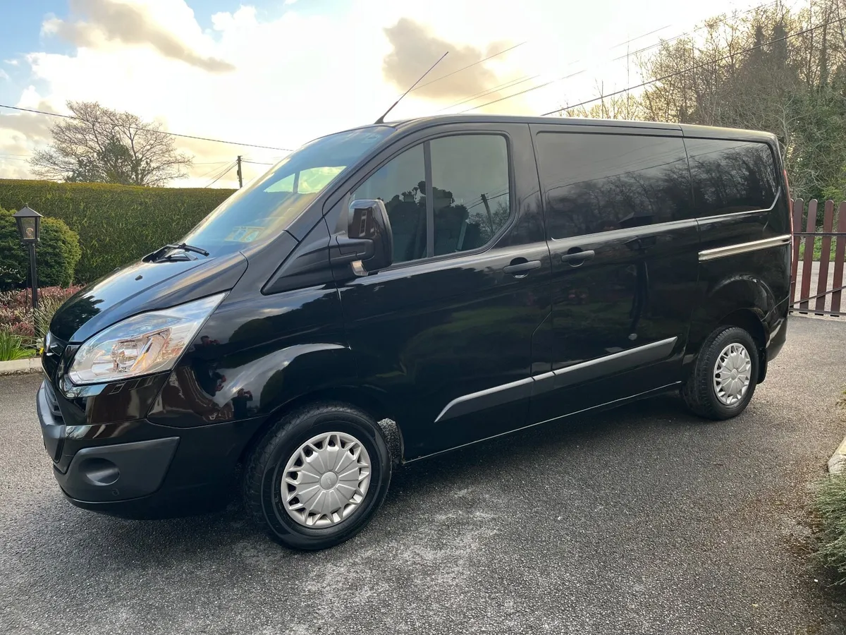 Ford Transit Custom - low mileage - Image 3
