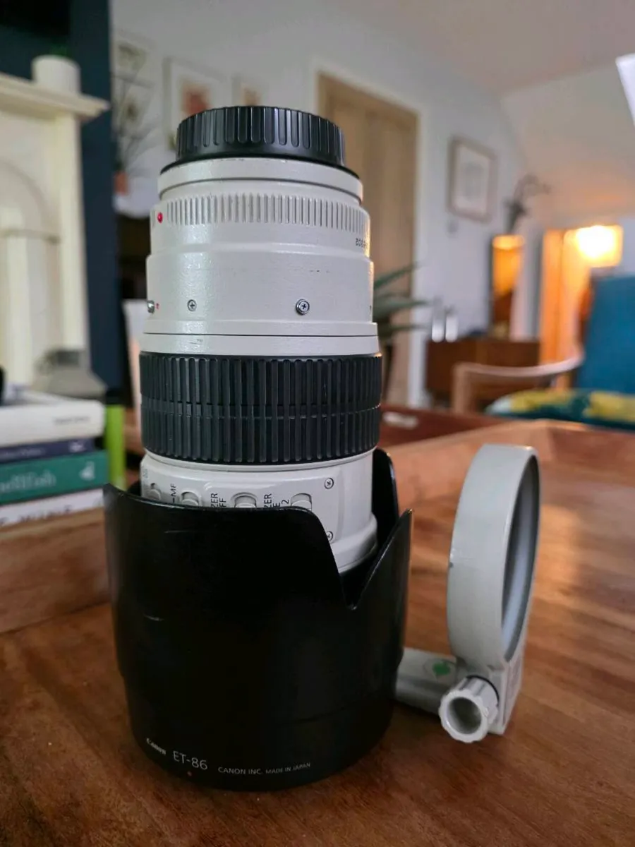Canon ef 70-200mm f/2.8L is - Image 2