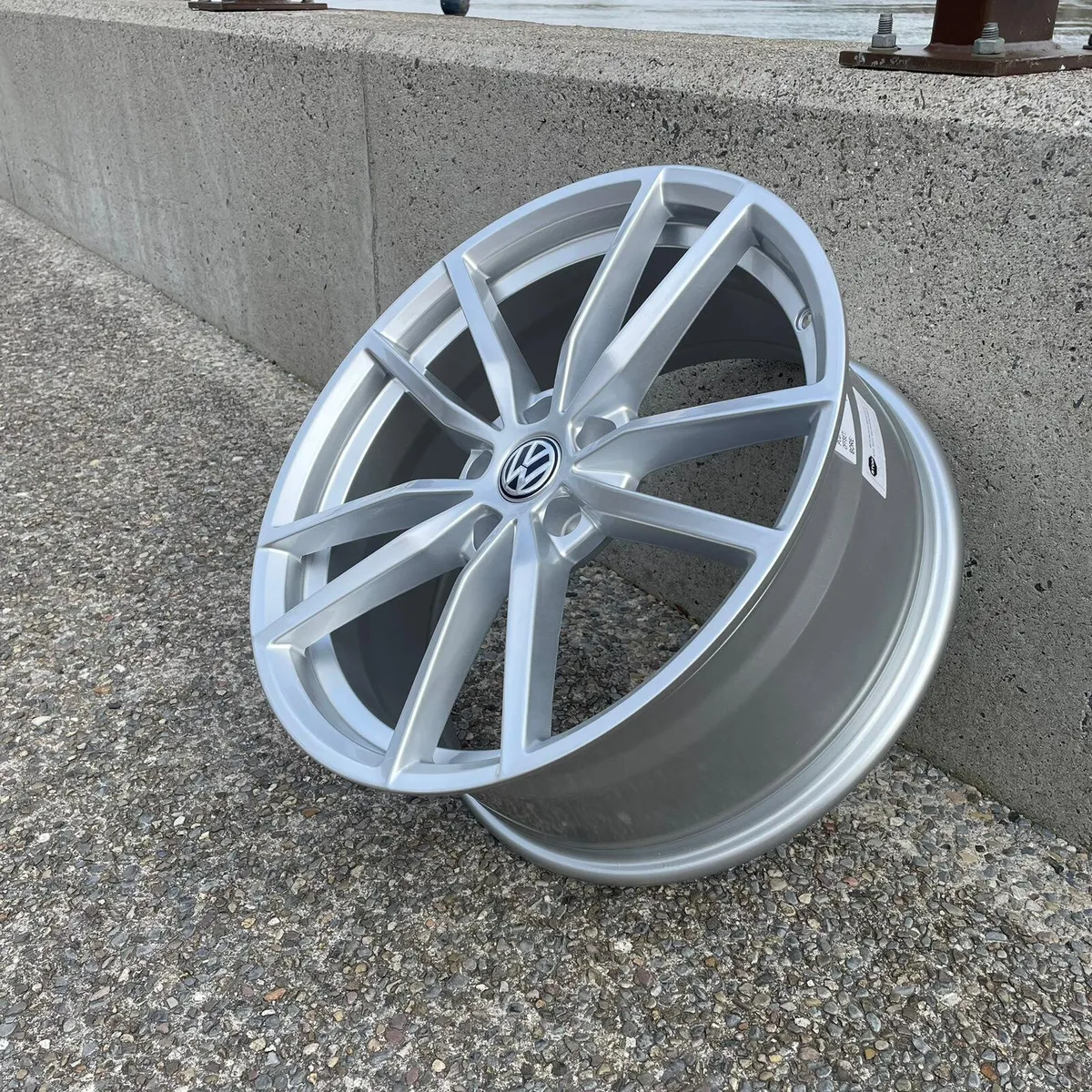 NEW 8x18 VW Petronas silver 5/112 - Image 1