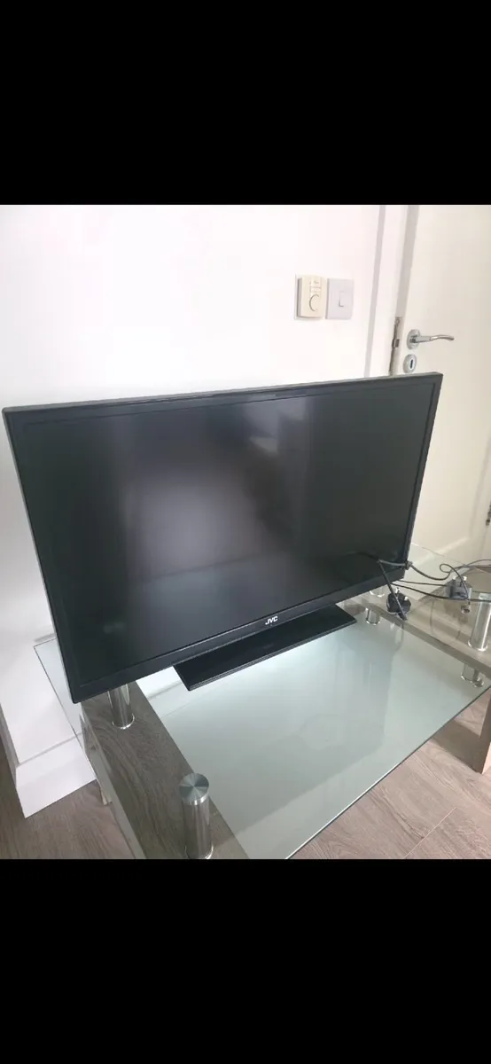 JVC 32 inch TV - Image 1