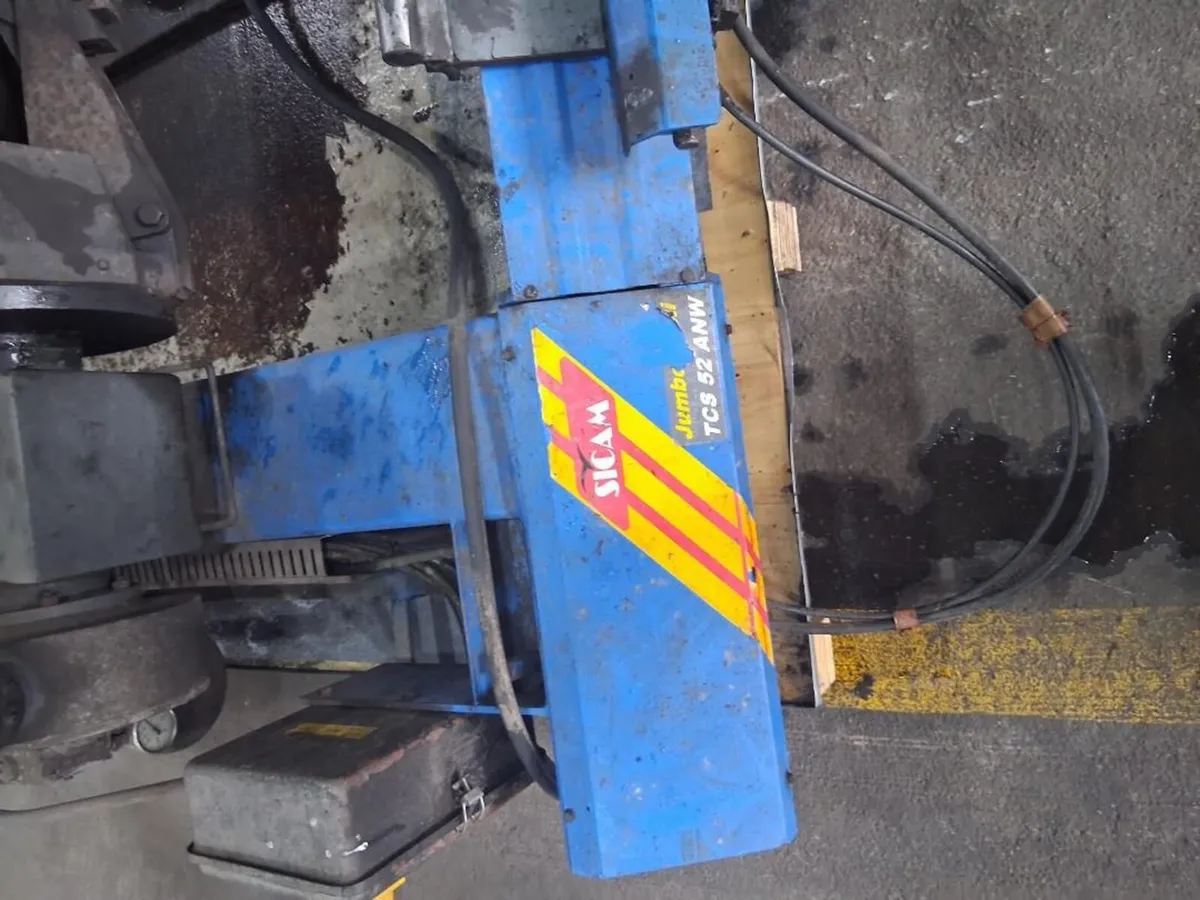 tyre changer - Image 1