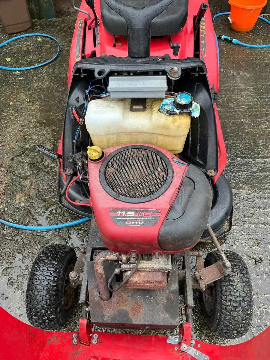 Club garden 36” ride on lawnmower - Image 4