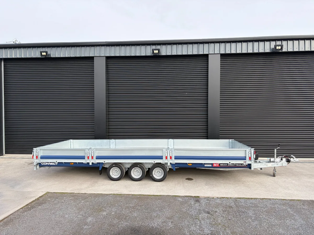 New Brian James Connect 5.5m (18') - Image 1