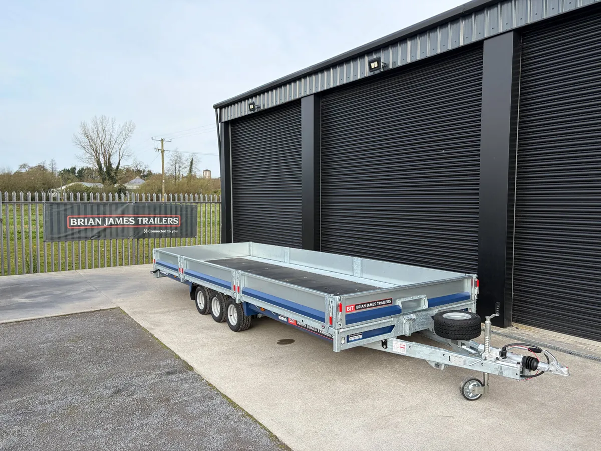 New Brian James Connect 5.5m (18') - Image 2