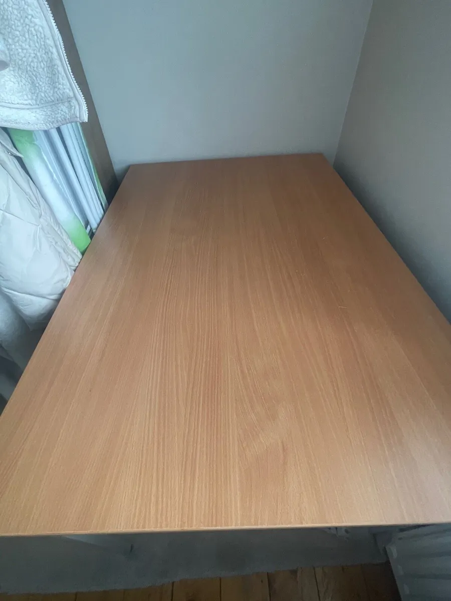 Desk/table - Image 2