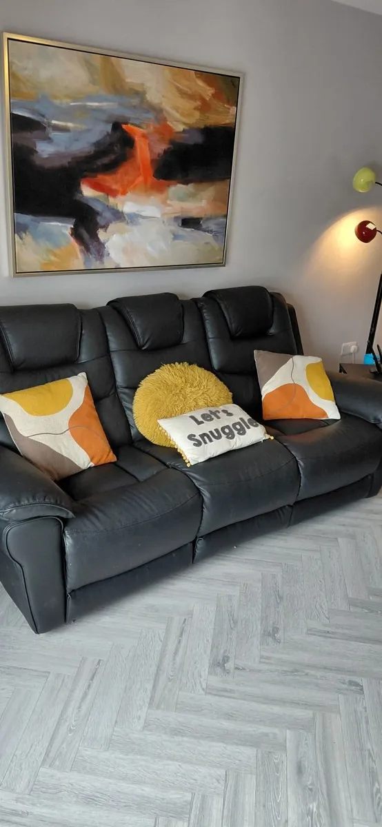 3+2 electric recliners- QUICK SALE  €649 ono - Image 1