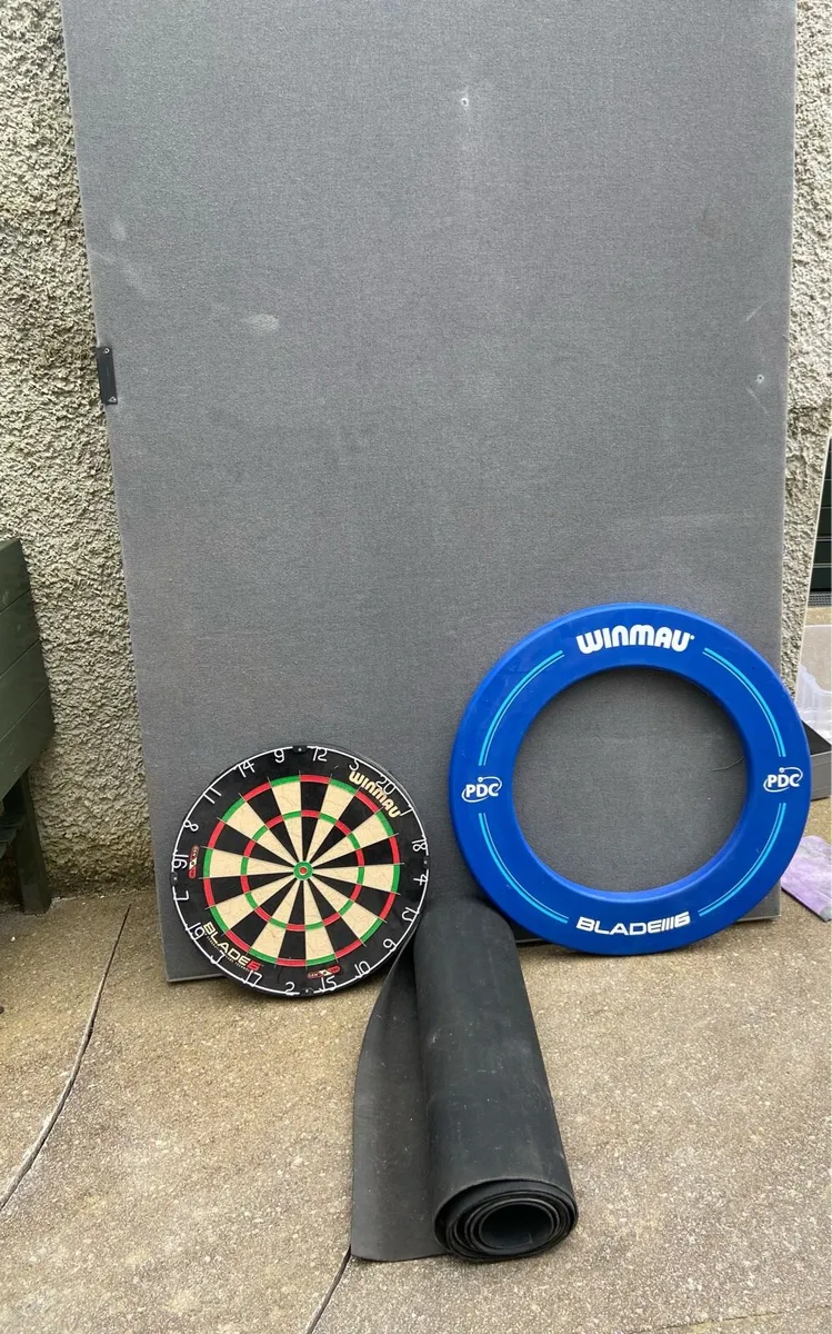 Dart board - Image 1