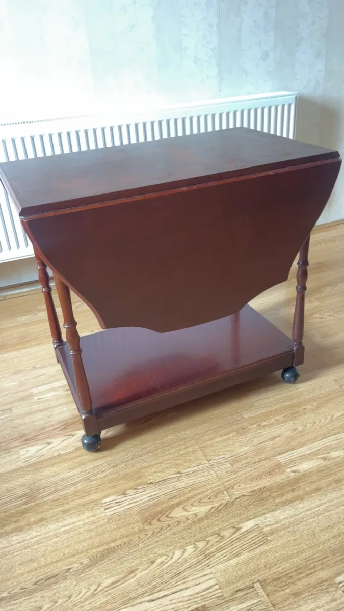 Mahogany table on wheels - Image 1