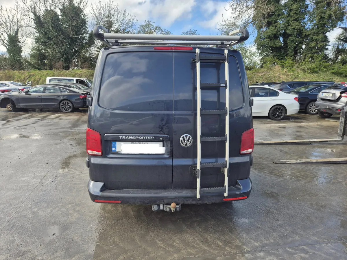 2021 Volkswagen Transporter *For Parts* - Image 4