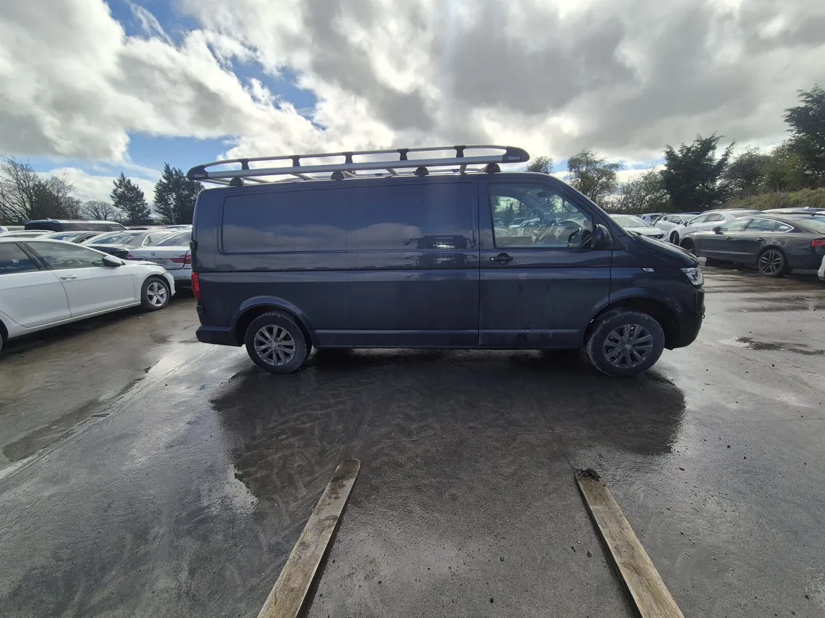 2021 Volkswagen Transporter *For Parts* - Image 3