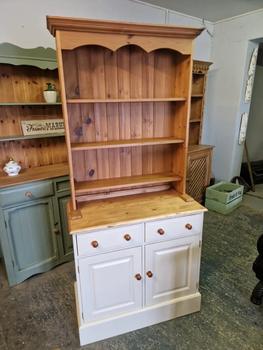 Vintage pine kitchen dresser - Image 1