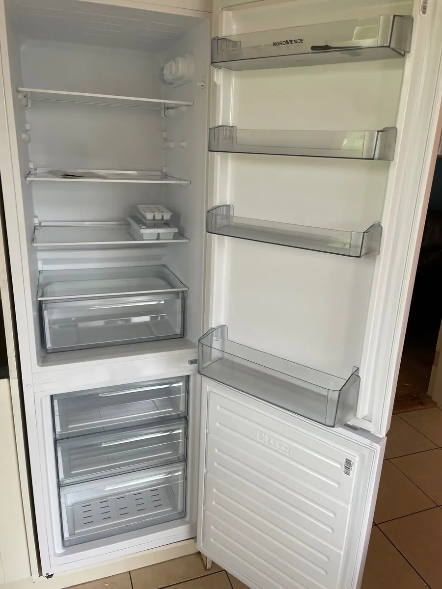 Fridge freezer - Image 2