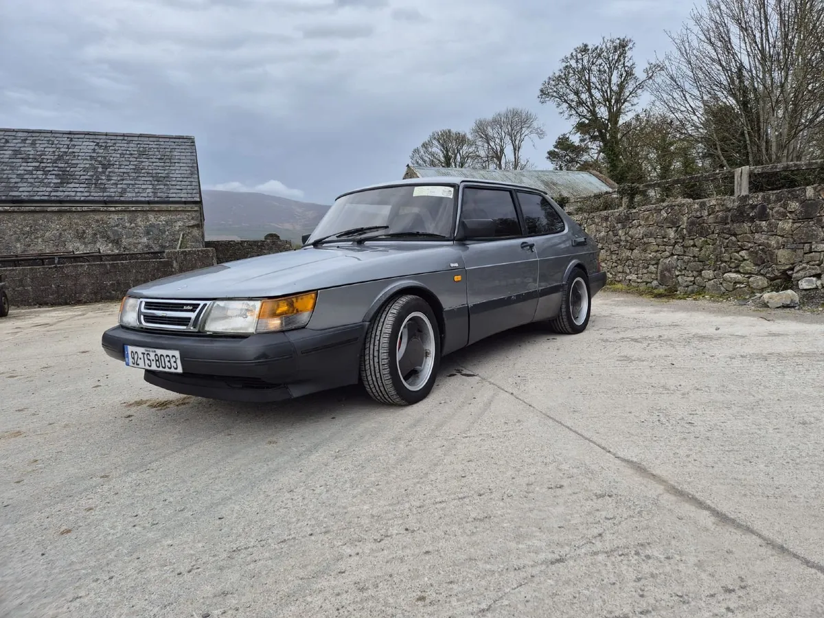 Saab 900 1992 - Image 1