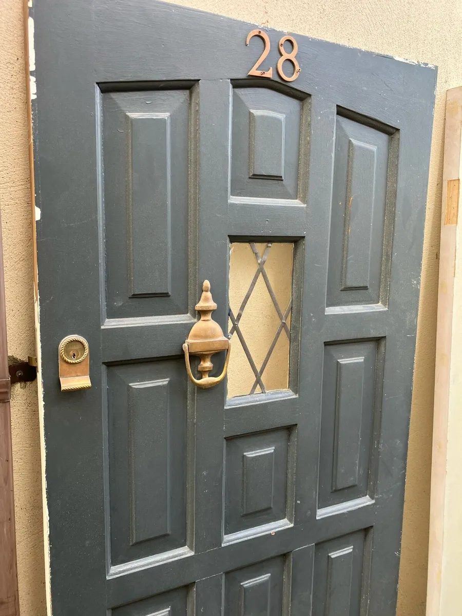 Exterior door entrances - Image 2