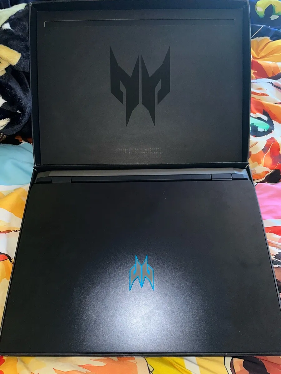 Acer Predator Helios 300 Gaming Laptop - Image 3