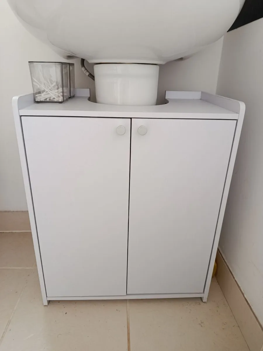 Under sink bathroom cabinet - Image 1