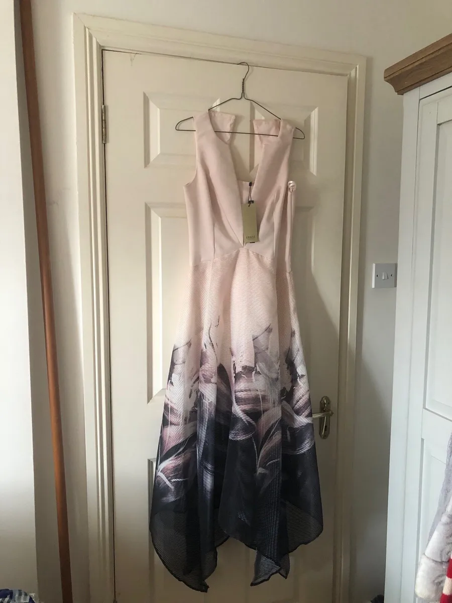 Woman’s dress - Image 2