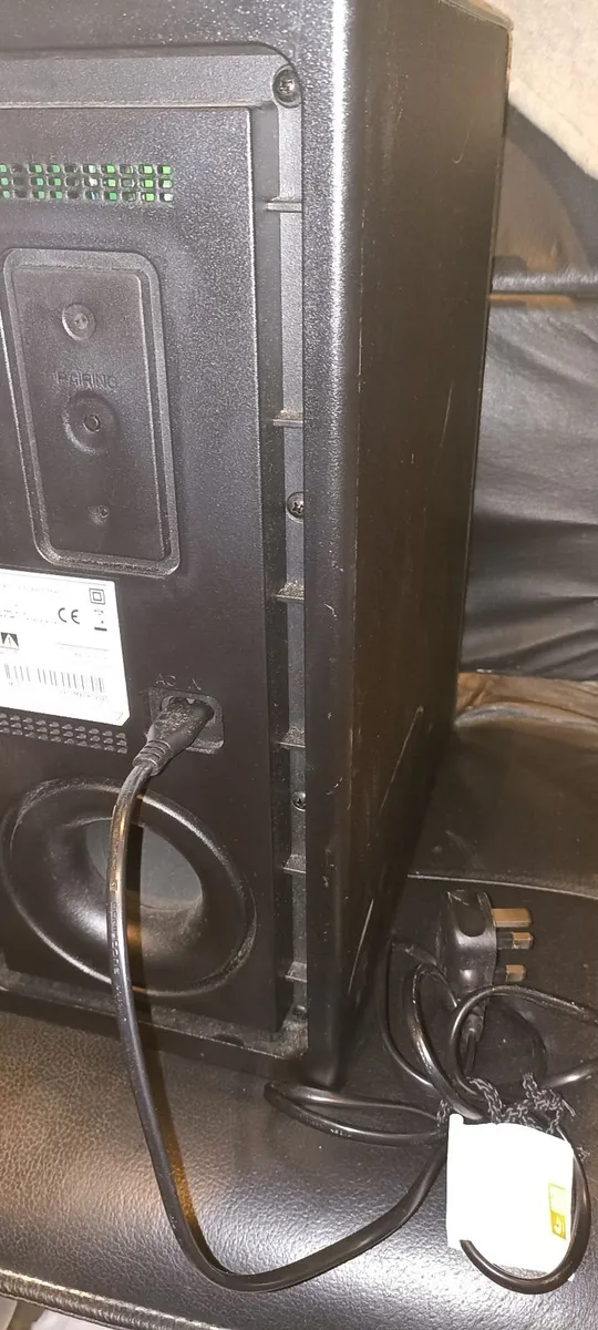 LG Soundbar with Meridian and Wireless Subwoofer - Image 4