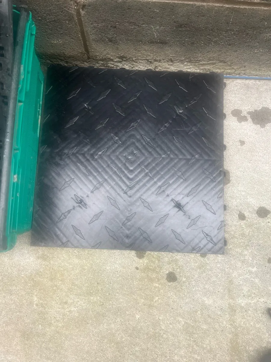 Tuff tiles - Image 3