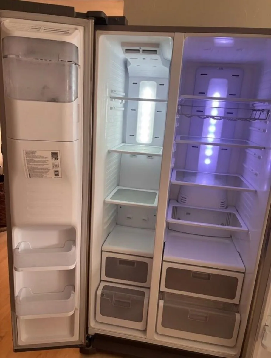Samsung American Fridge Freezer - Image 3