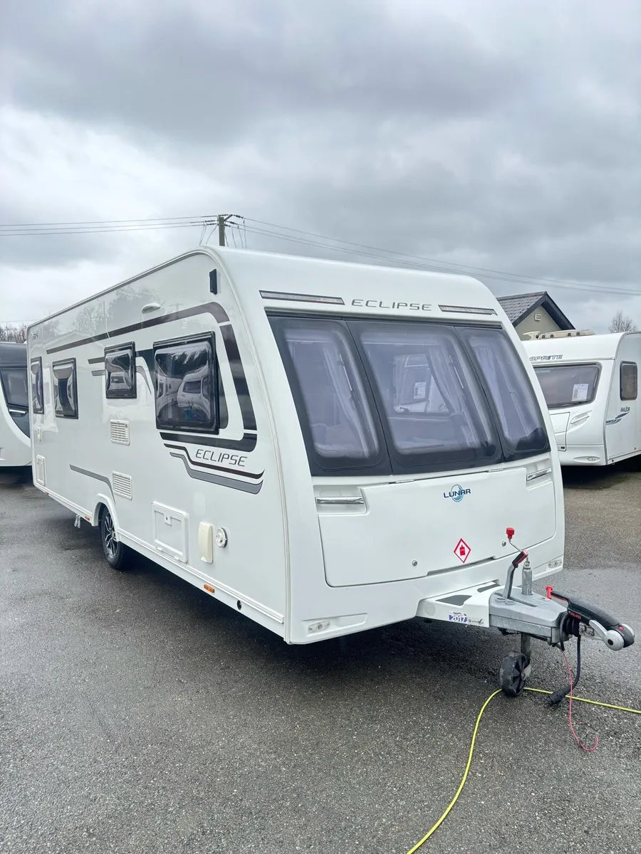 🤩LUNAR ECLIPSE 🤩 - Image 2