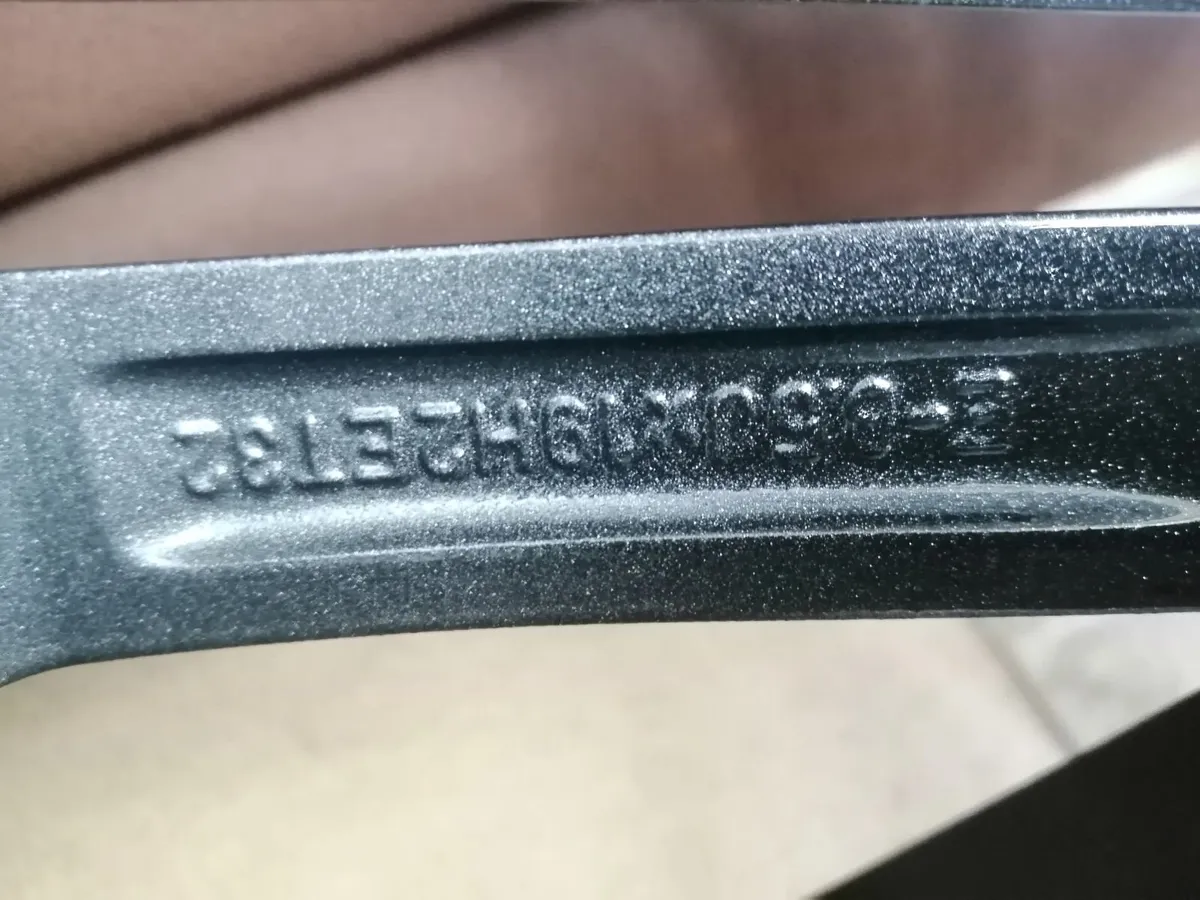 Genuine 19" Audi alloys (Limited edition) - Image 4