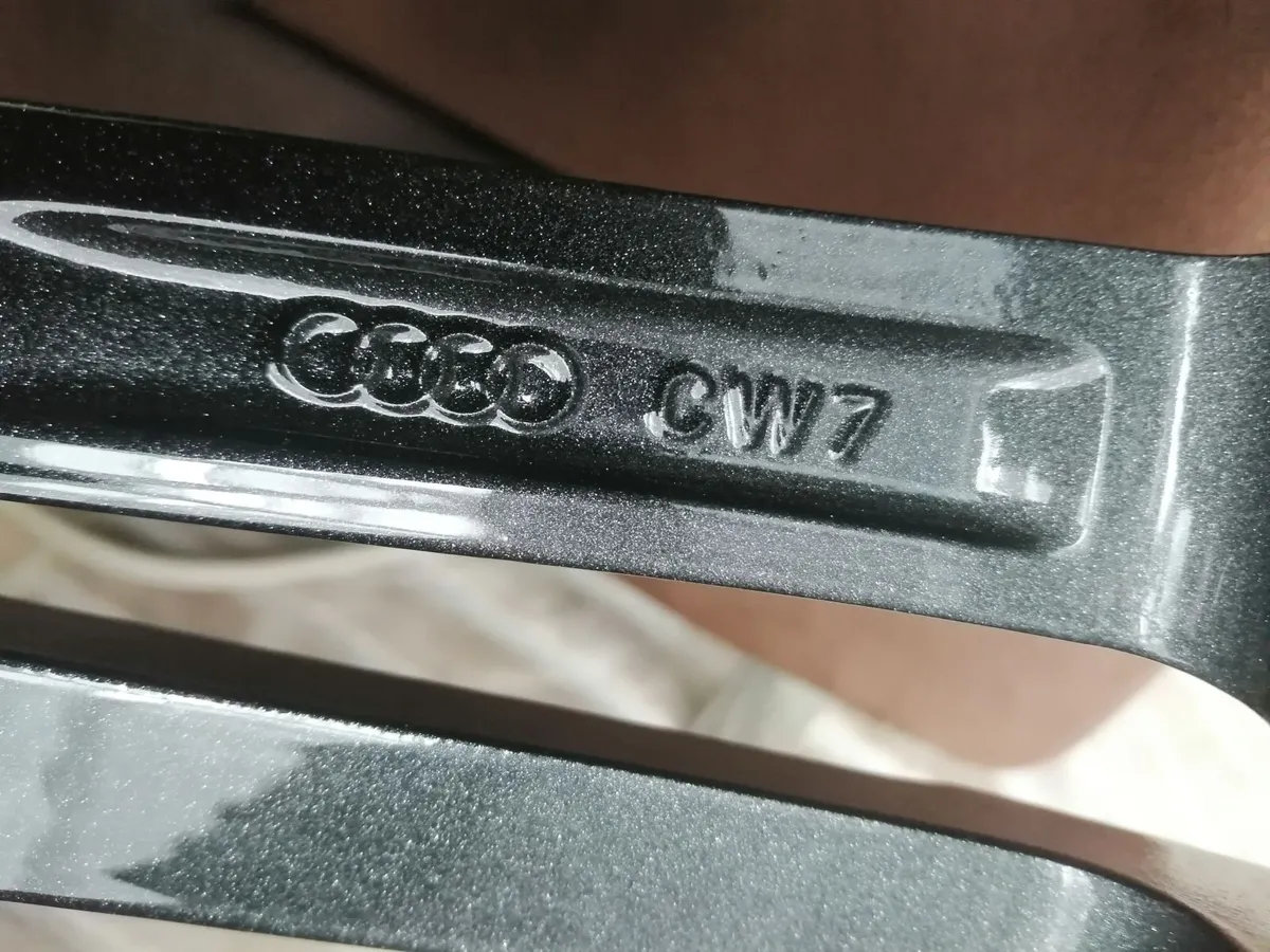 Genuine 19" Audi alloys (Limited edition) - Image 2