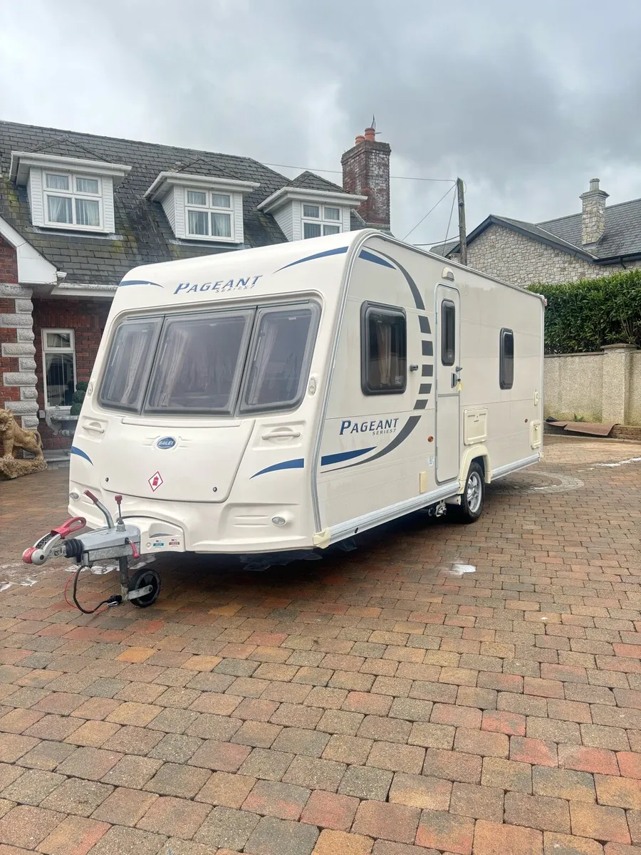 🤩BAILEY PAGEANT 🤩 - Image 1