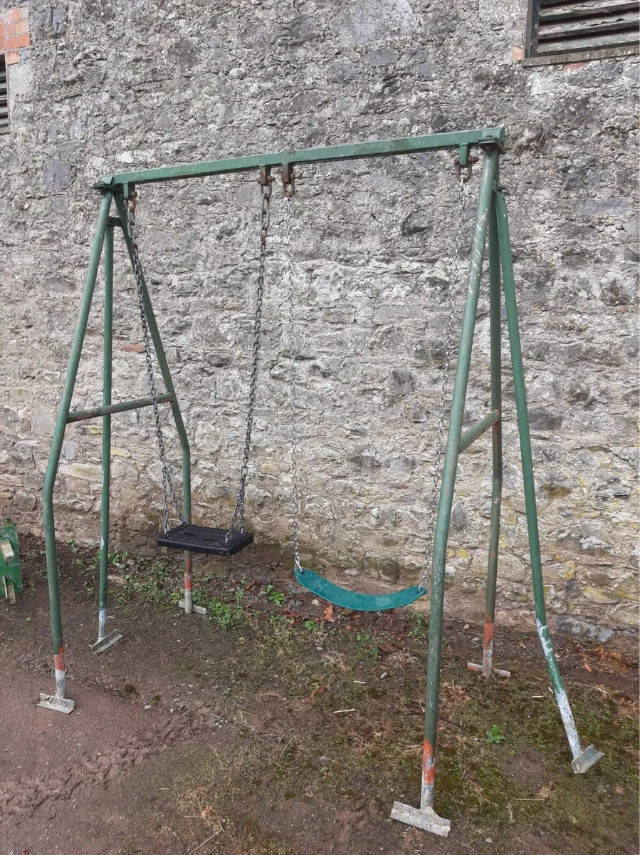 Slide and swing set - Image 3