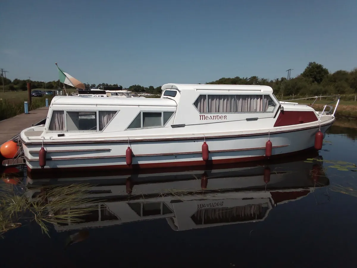 Broom 35 Commander - Image 1