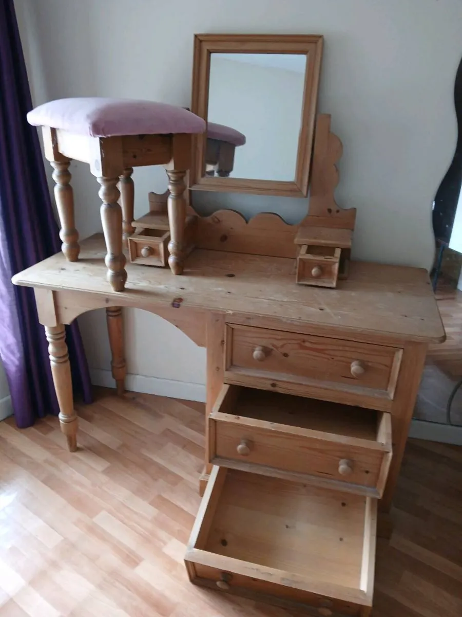 5 DRAWER VANITY TABLE "PINE" Mirrored, - Image 2