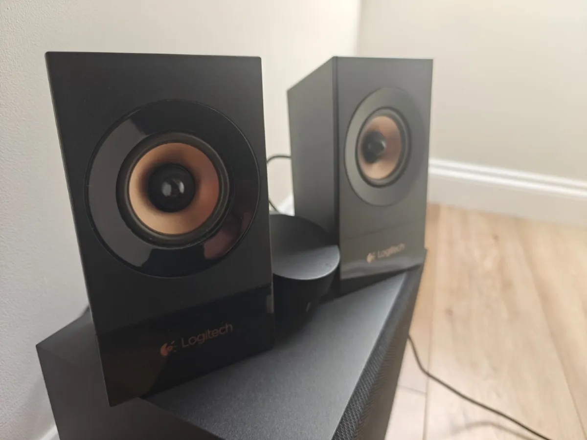 Logitech Z533    2:1 speaker system - Image 2