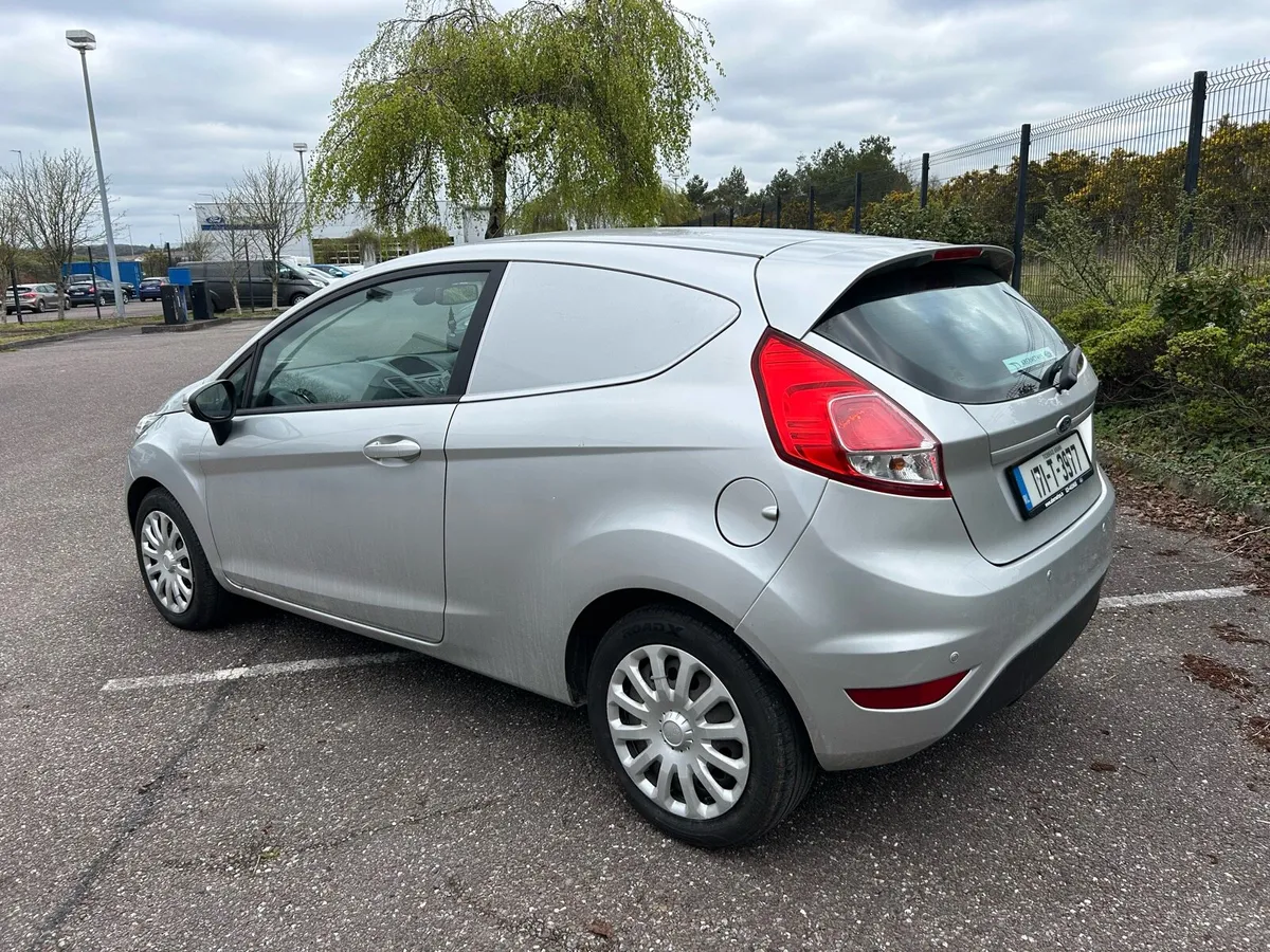 Ford Fiesta Van *READ FULL AD* - Image 4
