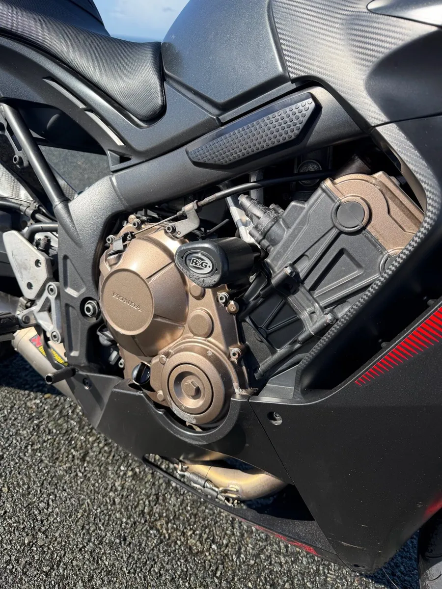 Honda CBR 650 - Image 4