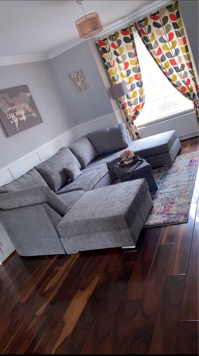 Ushaped sofa (like new) - Image 1