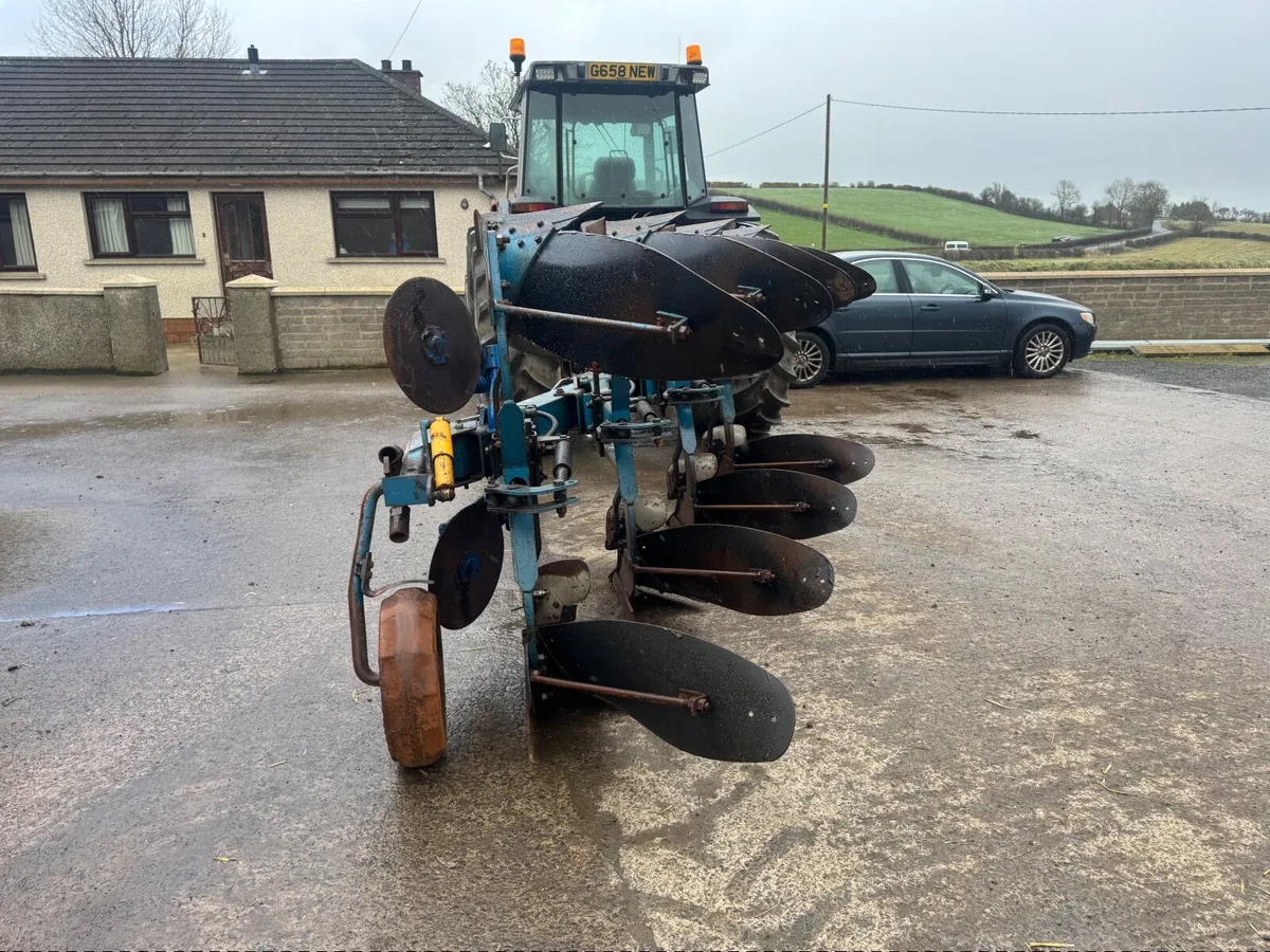 Farm machinery - Image 2