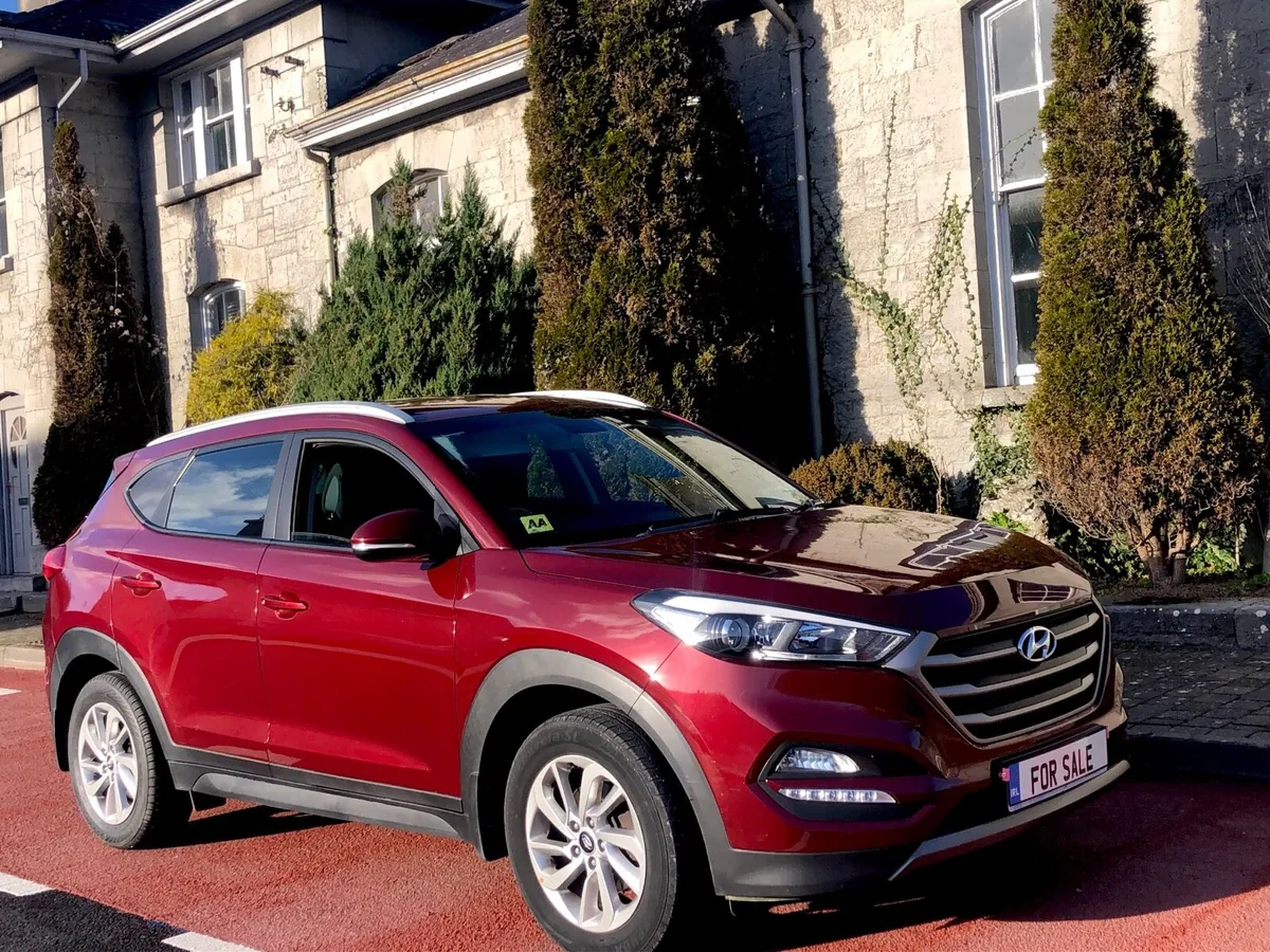 HYUNDAI TUSCON 2016 LIGHT REAR DAMAGE - Image 3