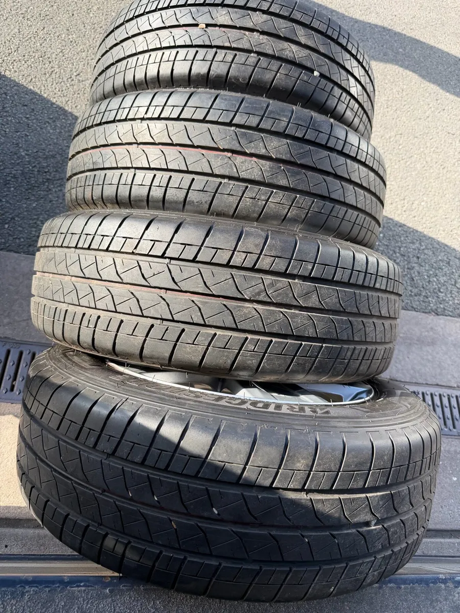 VW Transporter Davenport alloys - Image 2