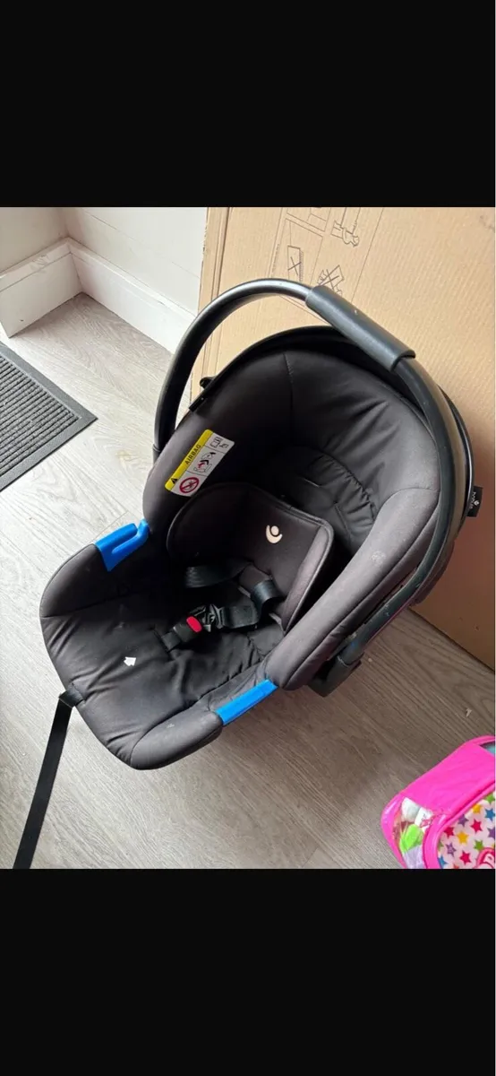 Baby seat free to collect