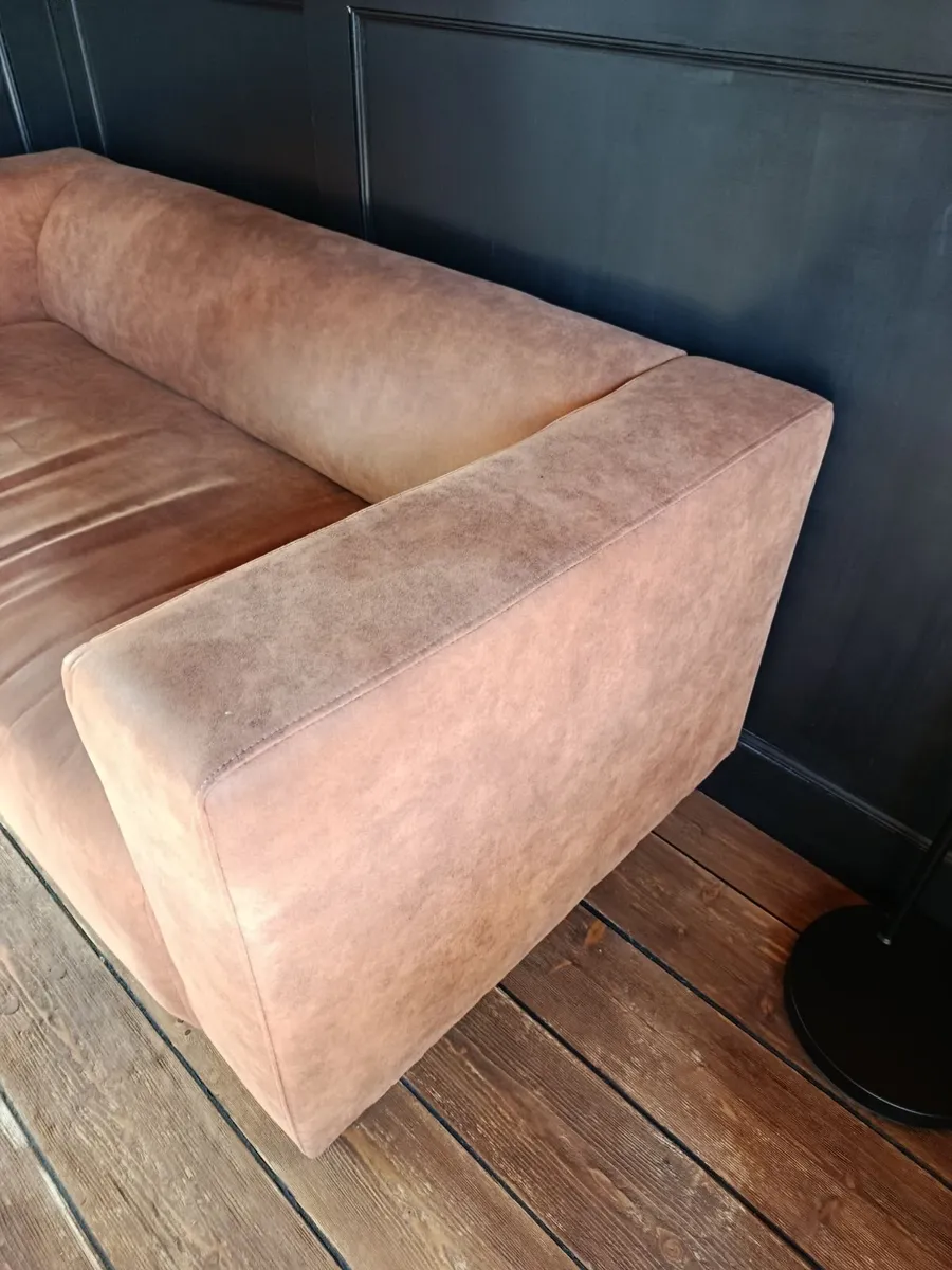 Brown leather sofa - Image 2