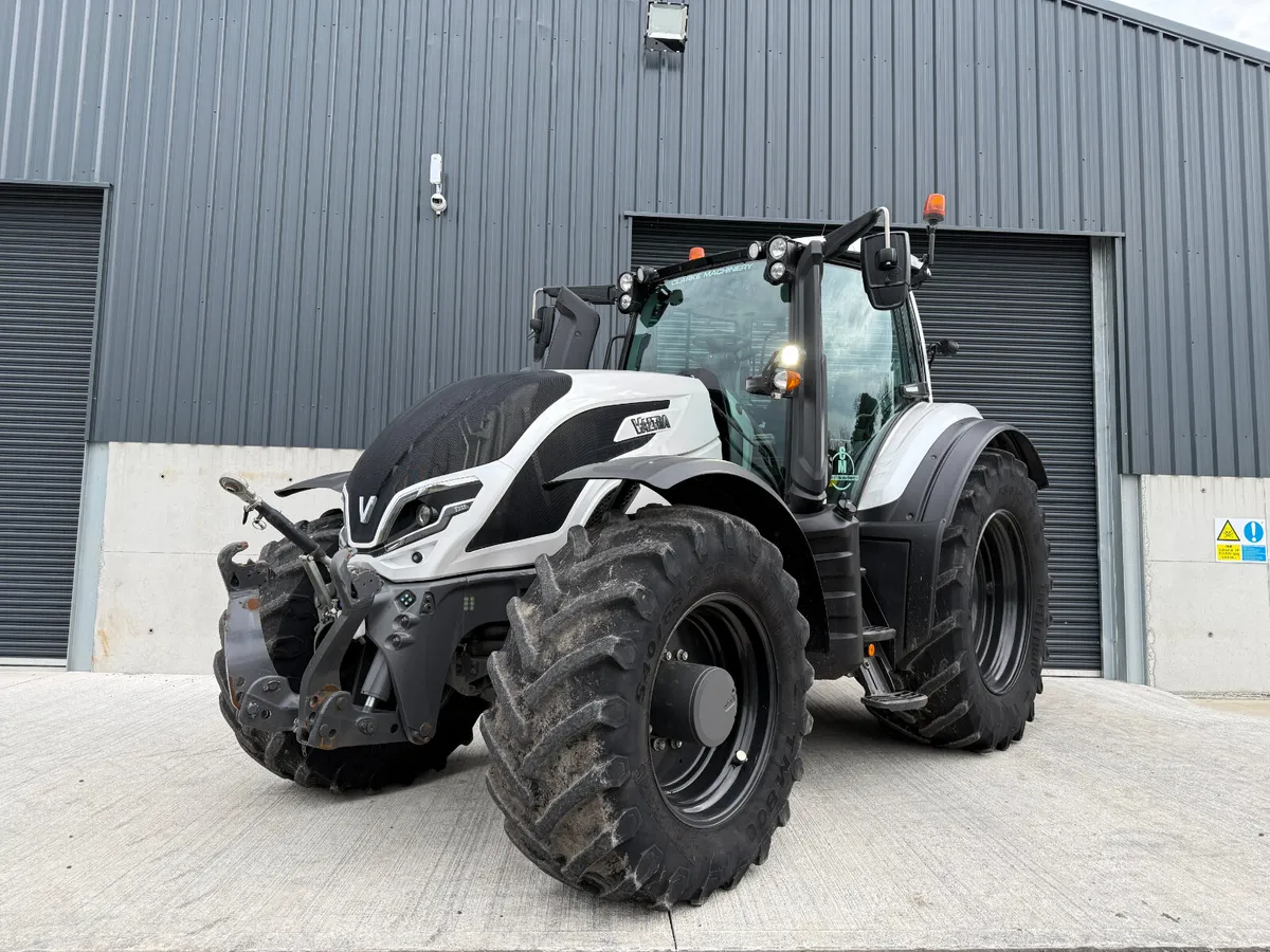 2022 Valtra T235 Versu – High Spec, Ready to Go! - Image 1
