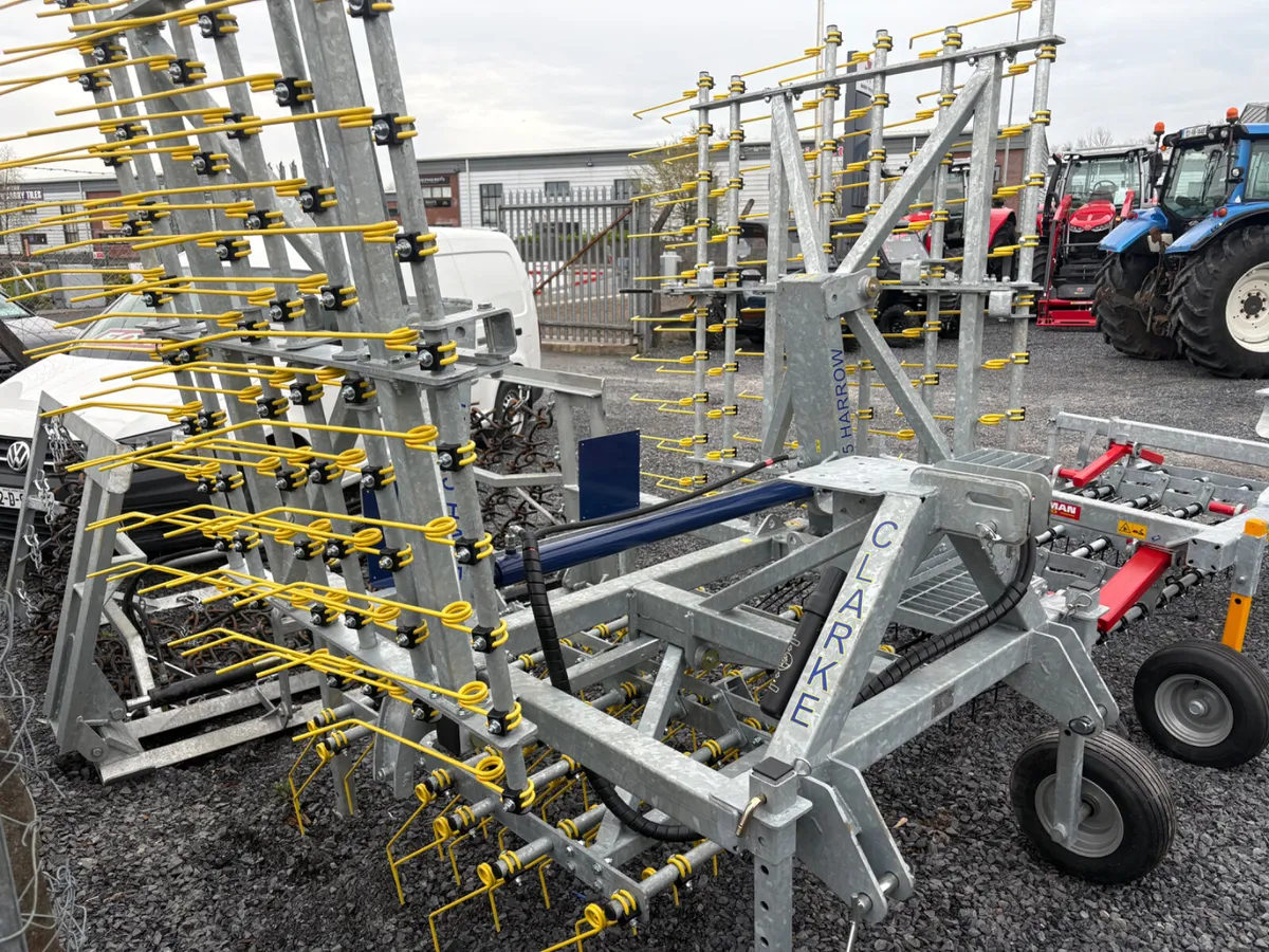 New Clarke 4.5m spring tine harrow - Image 1