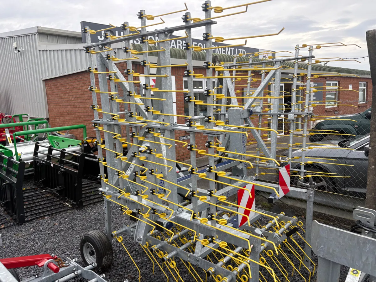 New Clarke 4.5m spring tine harrow - Image 4