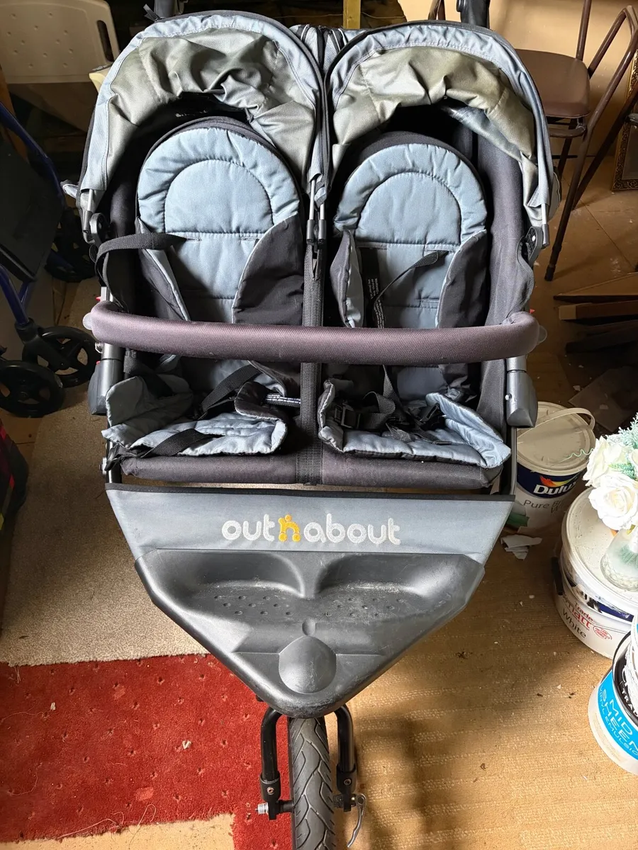 Out n about double buggy - Image 2