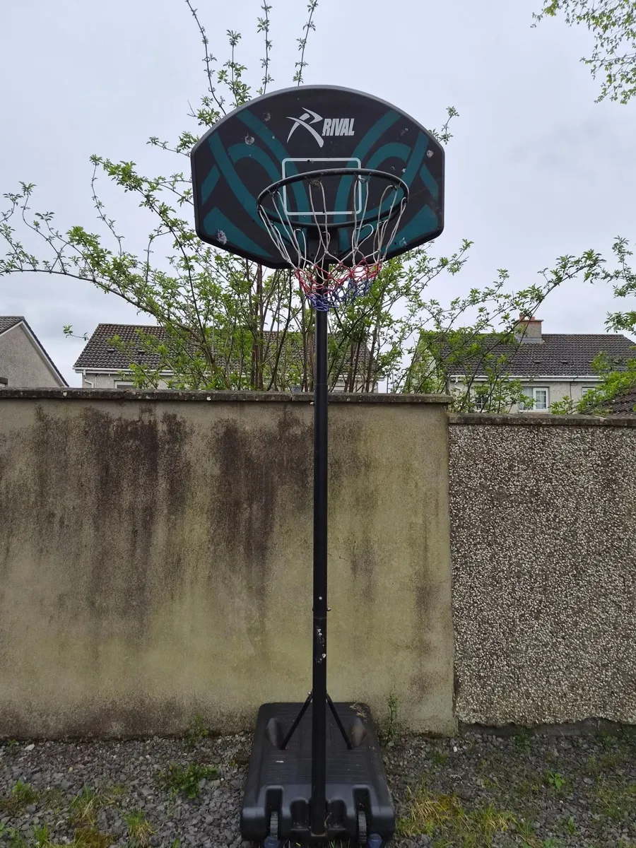Junior Basketball Hoop - Image 1