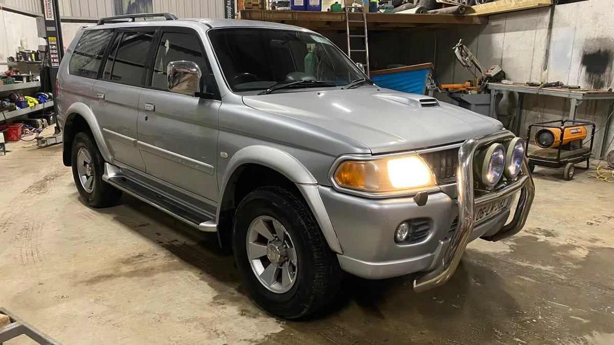 Mitsubishi pajero sport low milage - Image 1