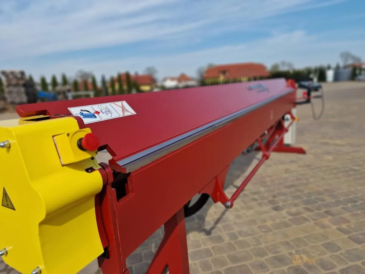 electric sheet metal folder 4m RED-4200/0.8/155* - Image 1