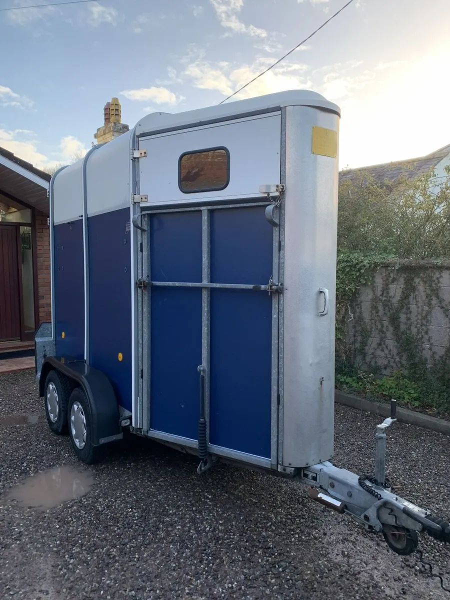 Horse Box - Image 1