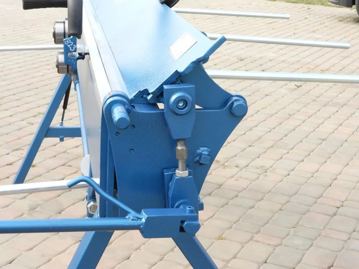 sheet metal folder ZGR-2000/1.2/160* press brake - Image 4