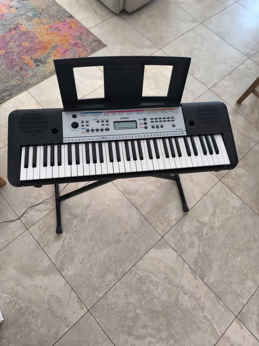 Piano Keyboard - Image 2